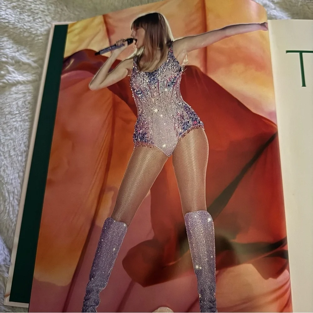 N/A taylor swift